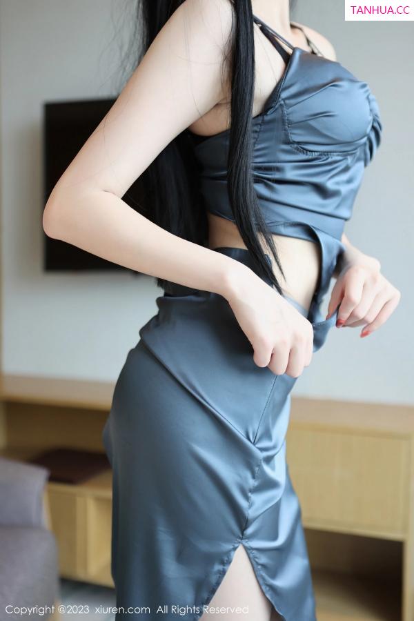   [XiuRen]高清写真图 2023.05.10 No.6714 谭小灵 制服黑丝第38张图片